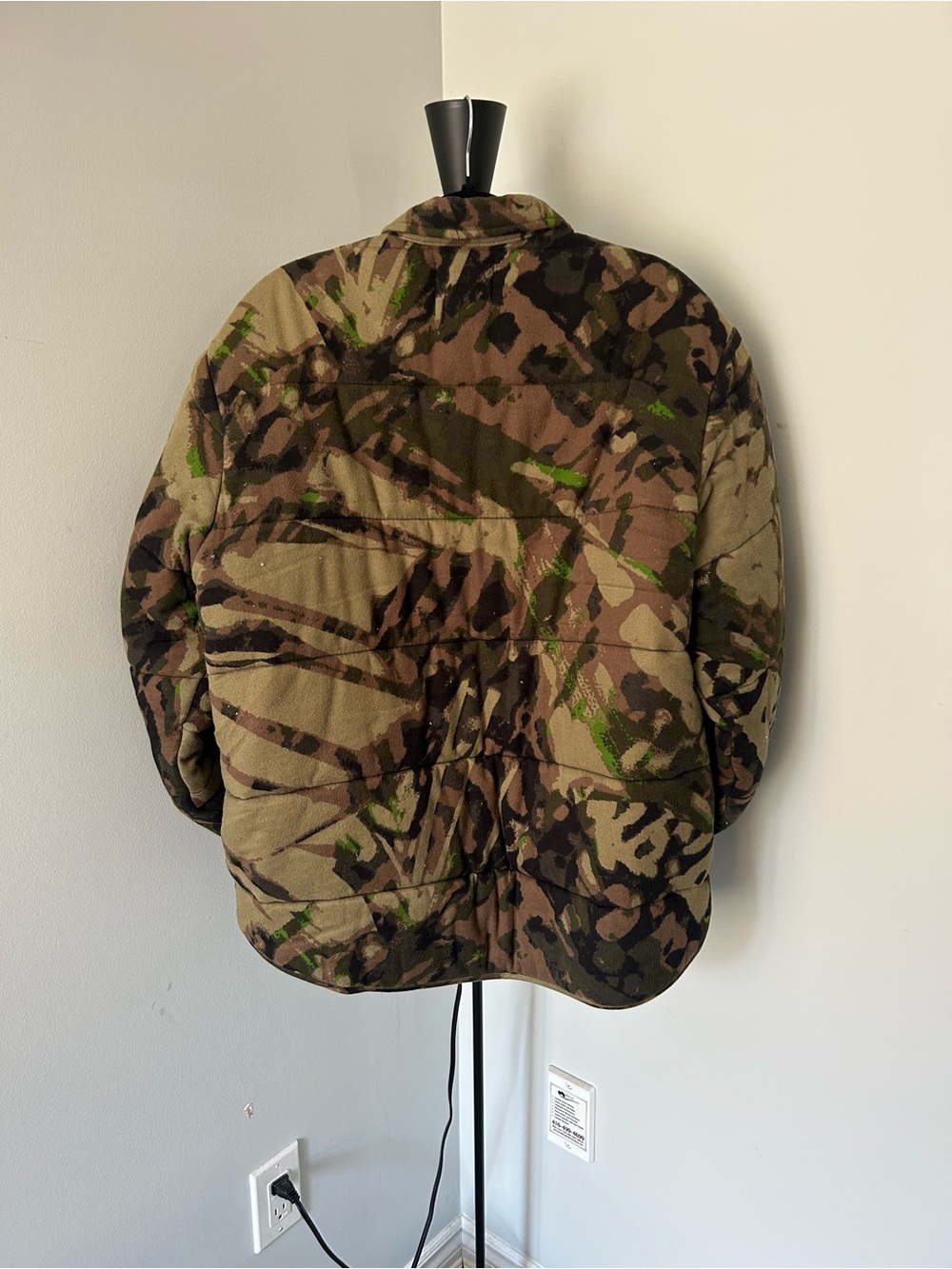 BDG Men's Olive & Brown Camouflage Quilted Field Jacket - Picture 3 of 4